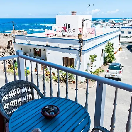 Casa Mika Oliastur 25 El Apartment